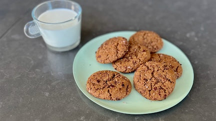 Sumac Ginger Molasses Cookies