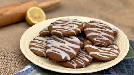 Old-fashioned molasses cookies