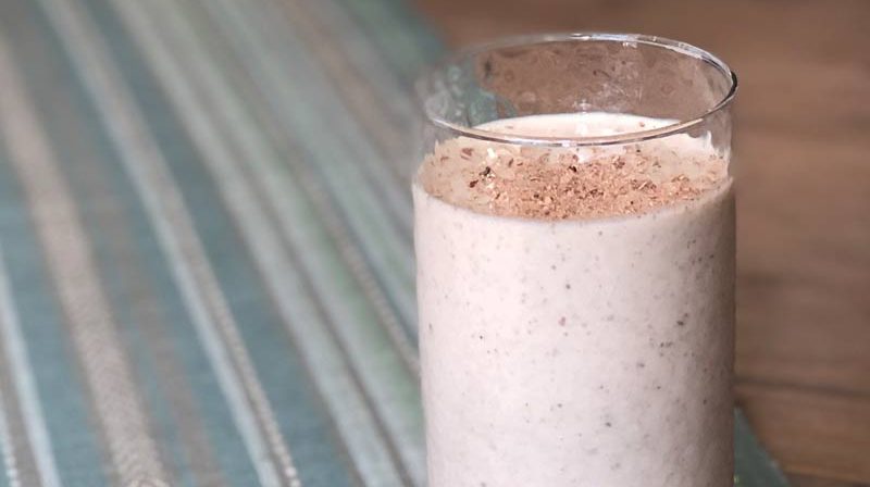 Banana Date Nut Smoothie